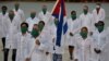 El grupo de médicos cubanos que viajó a Andorra. YAMIL LAGE / AFP