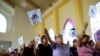 Fieles congregados en una iglesia metodista de La Habana. (Reuters / Alexandre Meneghini).