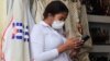 Las autoridades cubanas imponen multas de 3,000 pesos a periodistas y activistas por el supuesto "uso indebido" de las redes sociales.