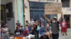 El joven Luis Robles en el Boulevard de San Rafael, en La Habana, el 2 de diciembre de 2020.