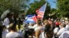 Cientos de cubanos acuden a marcha exigiendo reanudación del Programa Parole