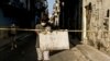 Un barrio de La Habana en cuarentena por casos de COVID-19. (YAMIL LAGE / AFP)