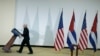 Banderas de Estados Unidos y Cuba