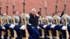 Díaz-Canel en una ceremonia ante la tumba del "soldado desconocido" en Moscú, en noviembre de 2018.
